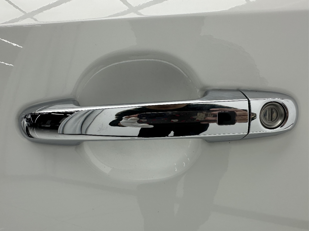 Kia KX1 2023 car image #10