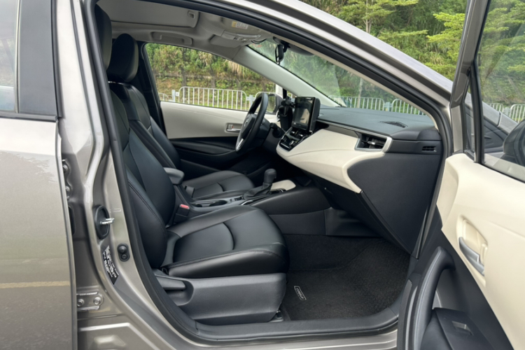 Toyota Corolla 2020 car image #25