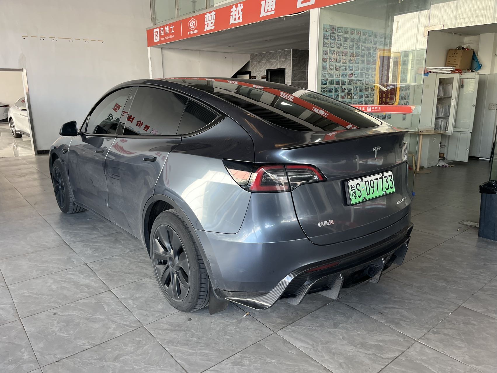 Tesla Model Y 2024 car image #6