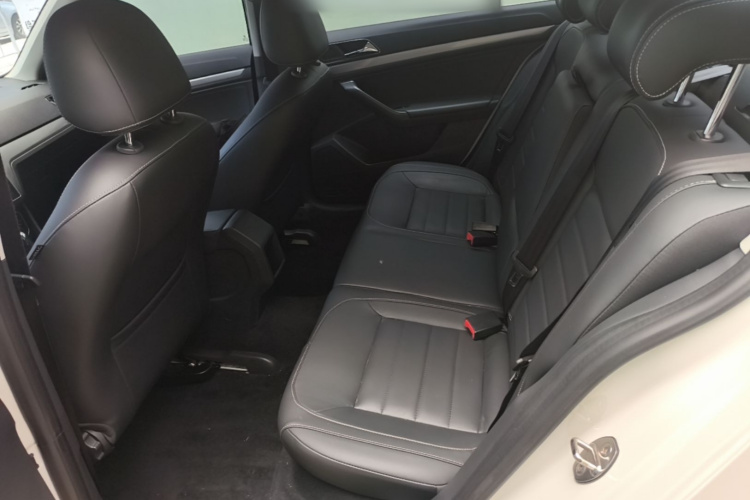 Volkswagen Lavida 2017 car image #17