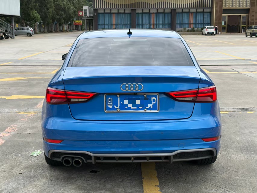 Audi A3 2019 car image #4