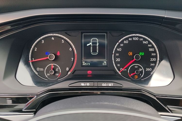 Volkswagen Polo 2020 car image #12