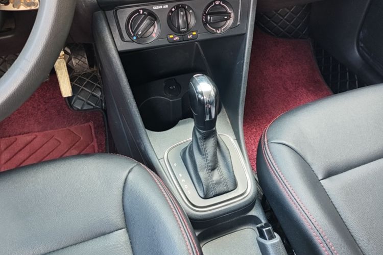 Volkswagen Polo 2016 #14 Volkswagen Polo 2016 car image #14