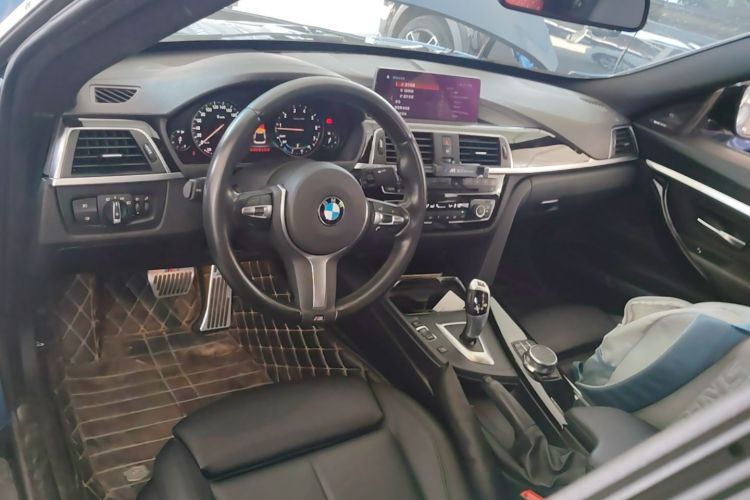 BMW 3 Series GT 2020 car image #10