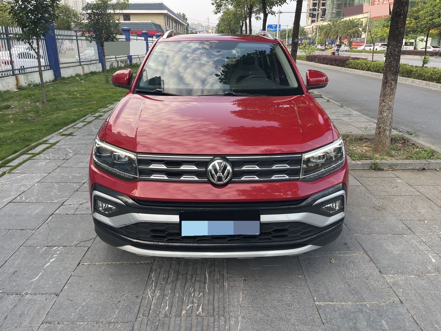 Volkswagen T-Cross 2019 #2 Volkswagen T-Cross 2019 car image #2