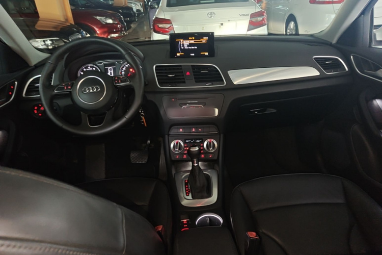 Audi Q3 2015 #10 Audi Q3 2015 car image #10