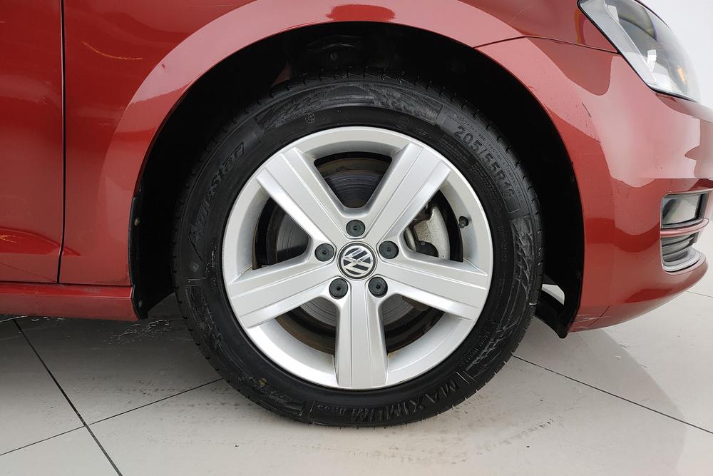 Volkswagen Golf 2014 car image #4