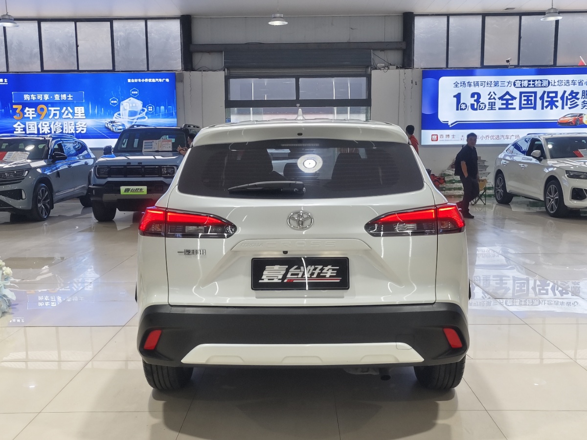 Toyota Corolla Cross 2023 изображение автомобиля #8