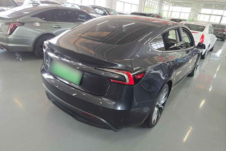 Tesla Model 3 2024 #5 Tesla Model 3 2024 car image #5