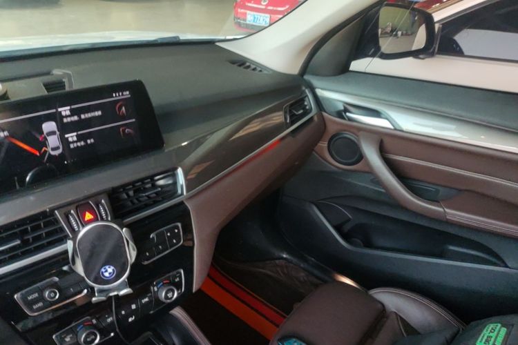 BMW X1 2019 car image #13