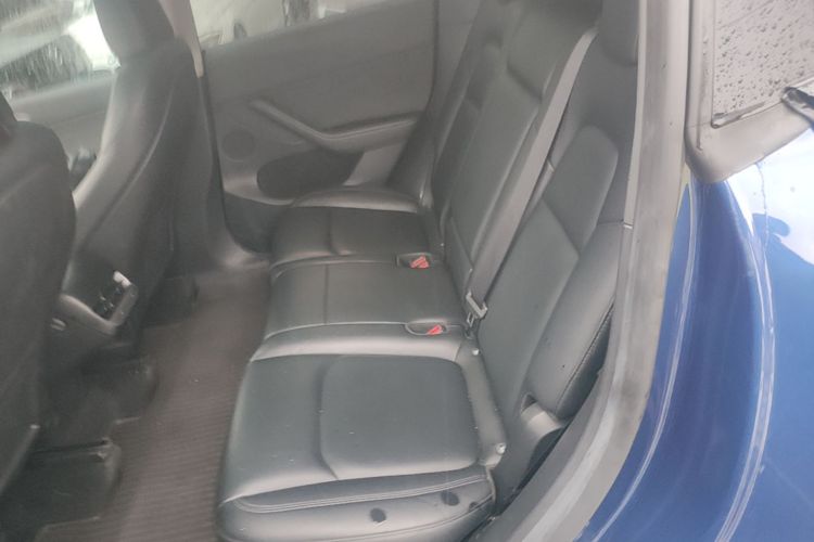 Tesla Model Y 2023 #17 Tesla Model Y 2023 car image #17