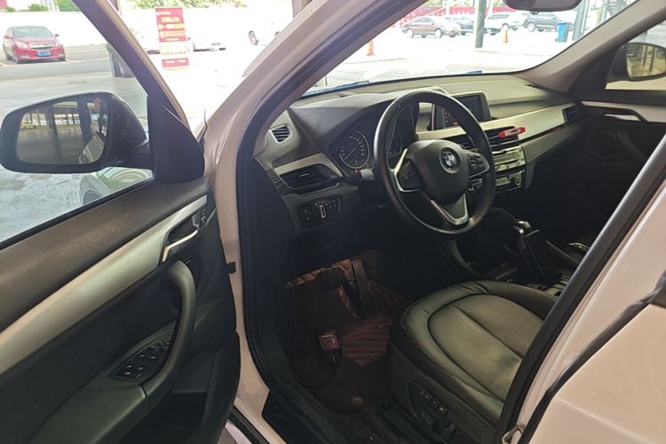 BMW X1 2018 #12 BMW X1 2018 car image #12