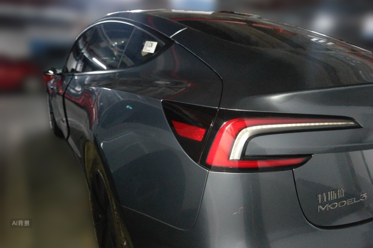 Tesla Model 3 2024 car image #5
