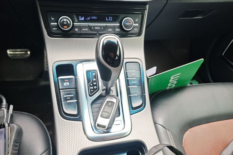 GEELY Emgrand GS 2017 car image #14