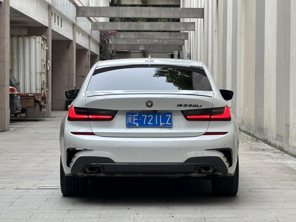 BMW 3 Series 2019 #6 BMW 3 Series 2019 car image #6