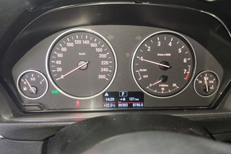 BMW 3 Series 2017 #12 BMW 3 Series 2017 car image #12