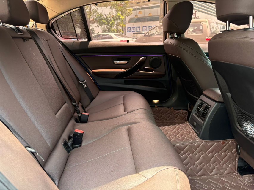 BMW 3 Series 2018 car image #5