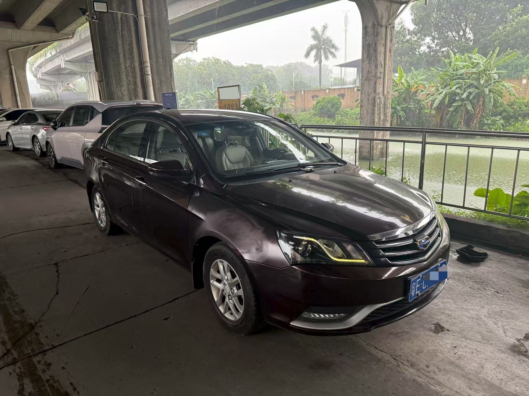 GEELY Emgrand 2016 car image #2
