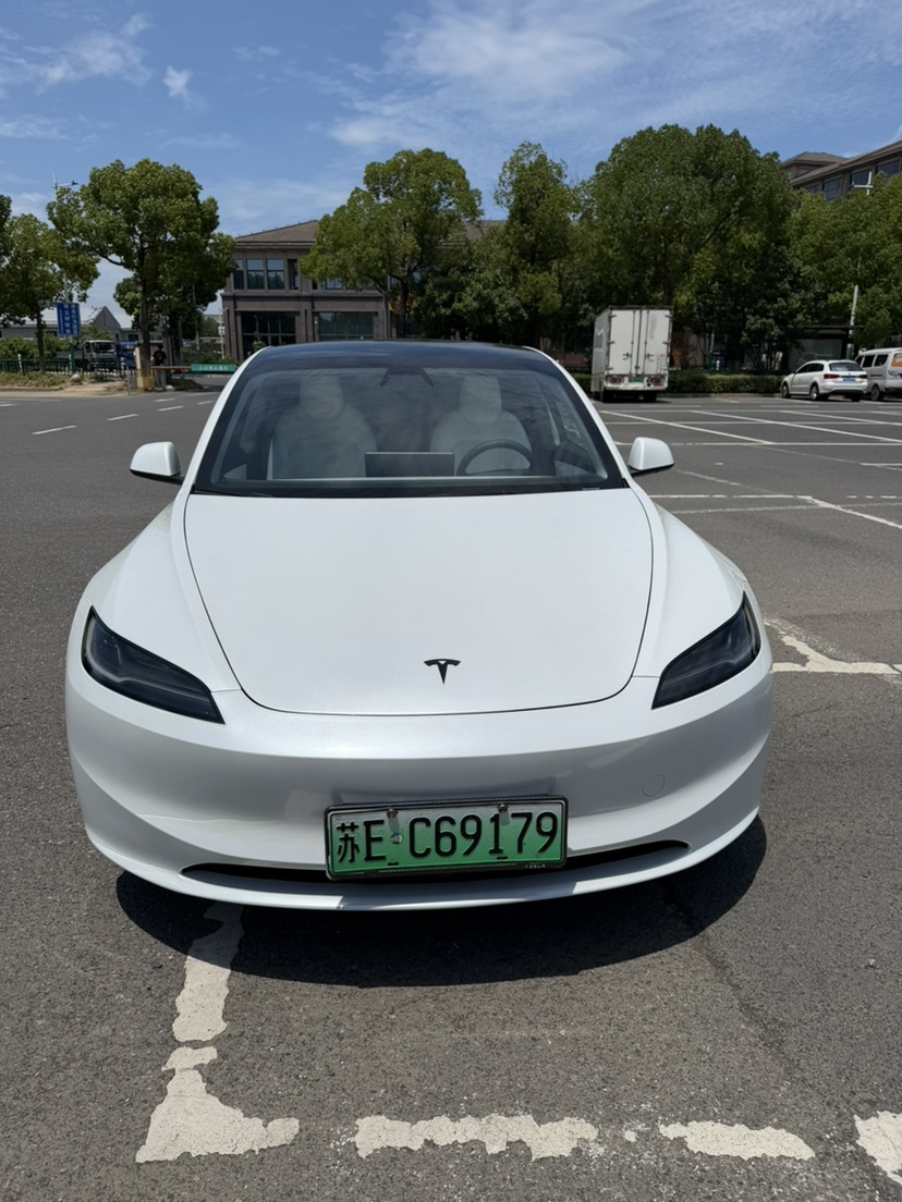 Tesla Model 3 2026 #2 Tesla Model 3 2026 car image #2