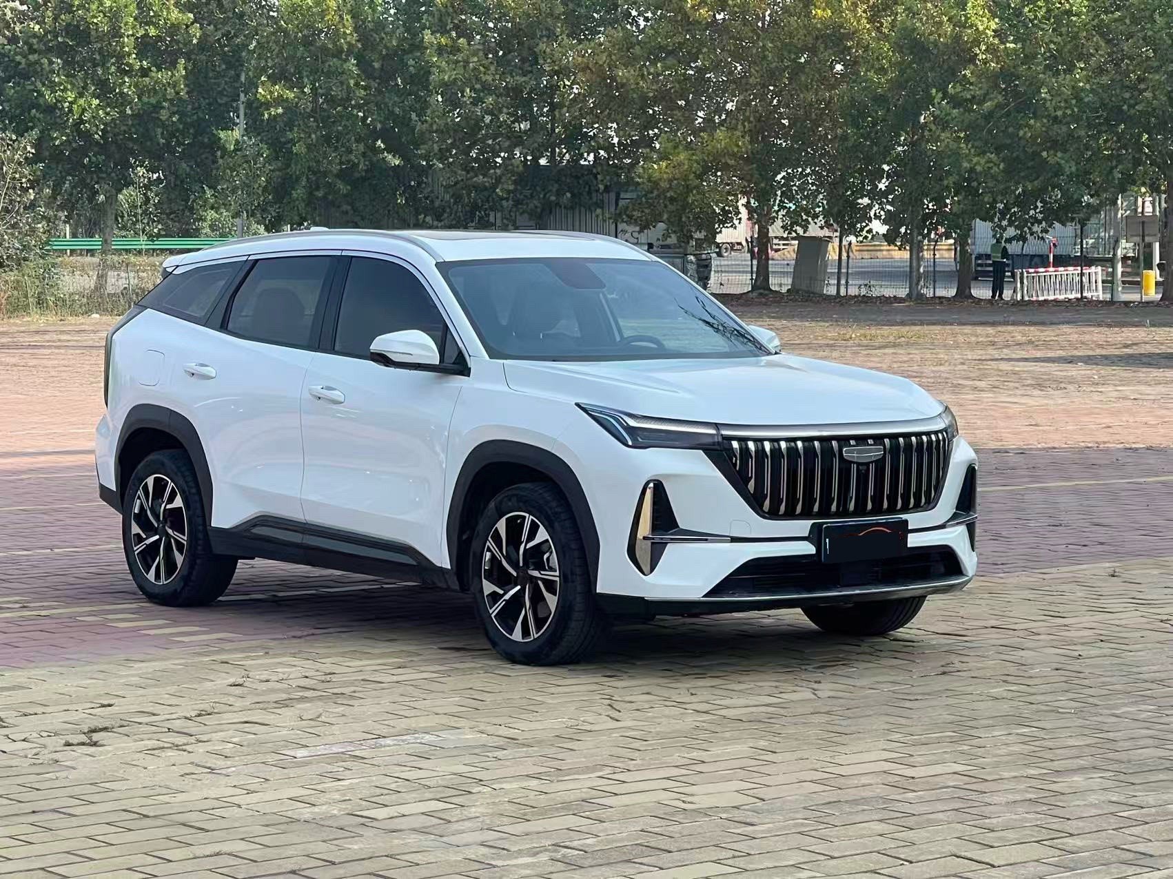 GEELY Boyue L 2025 car image #3