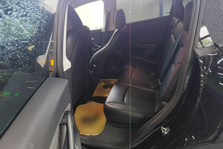 Tesla Model Y 2023 #17 Tesla Model Y 2023 car image #17