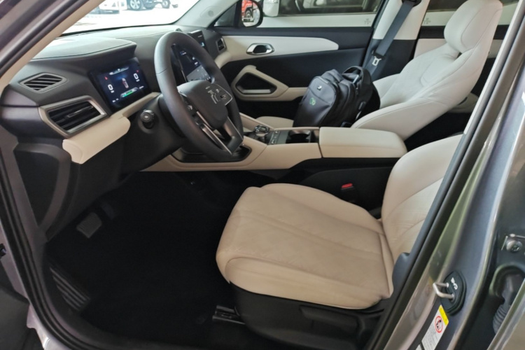 BYD YuanUP 2024 #15 BYD YuanUP 2024 صورة سيارة #15