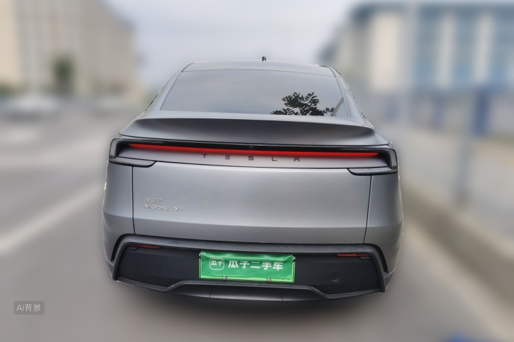 Tesla Model Y 2025 #6 Tesla Model Y 2025 car image #6