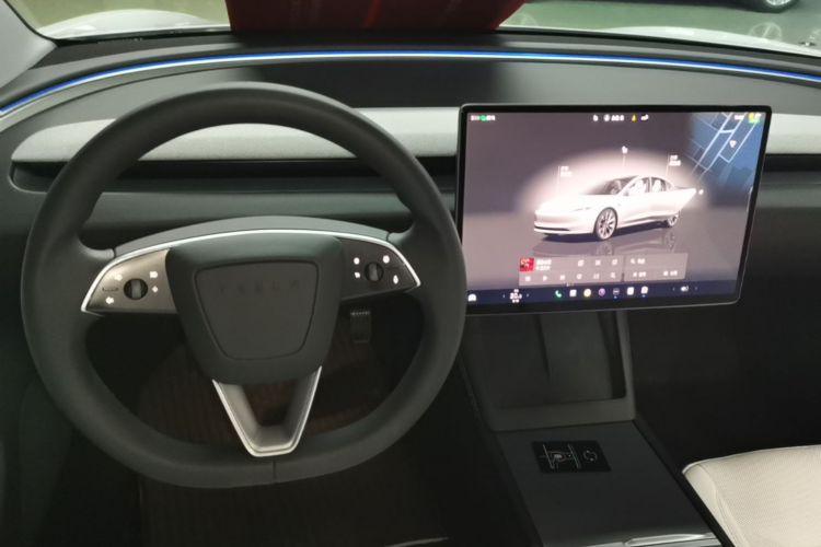 Tesla Model 3 2024 #15 Tesla Model 3 2024 car image #15