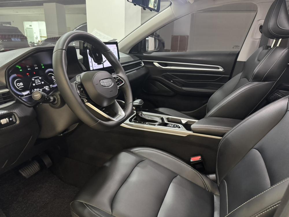 GEELY Emgrand 2025 car image #8