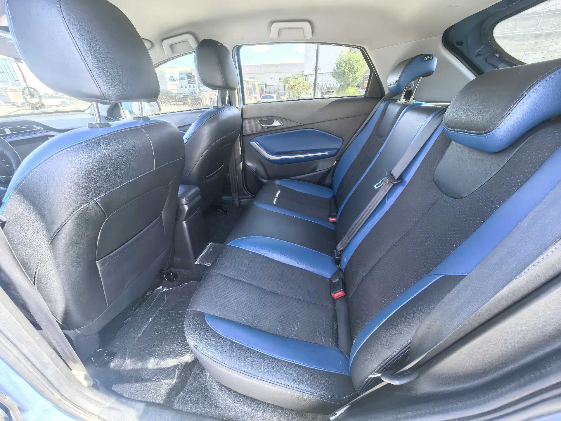 2018 #8 2018 car image #8