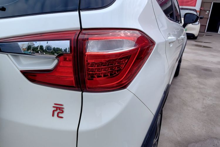BYD Yuan 2017 car image #8