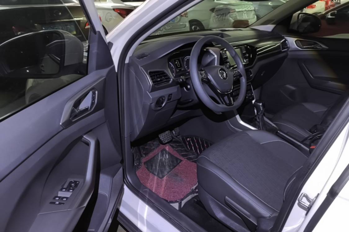 Volkswagen T-Cross 2020 immagine di auto #17