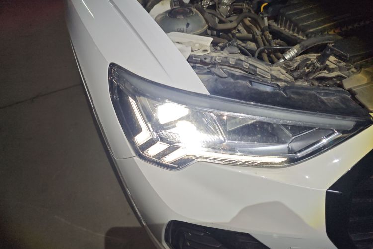 Audi Q3 2021 #8 Audi Q3 2021 car image #8