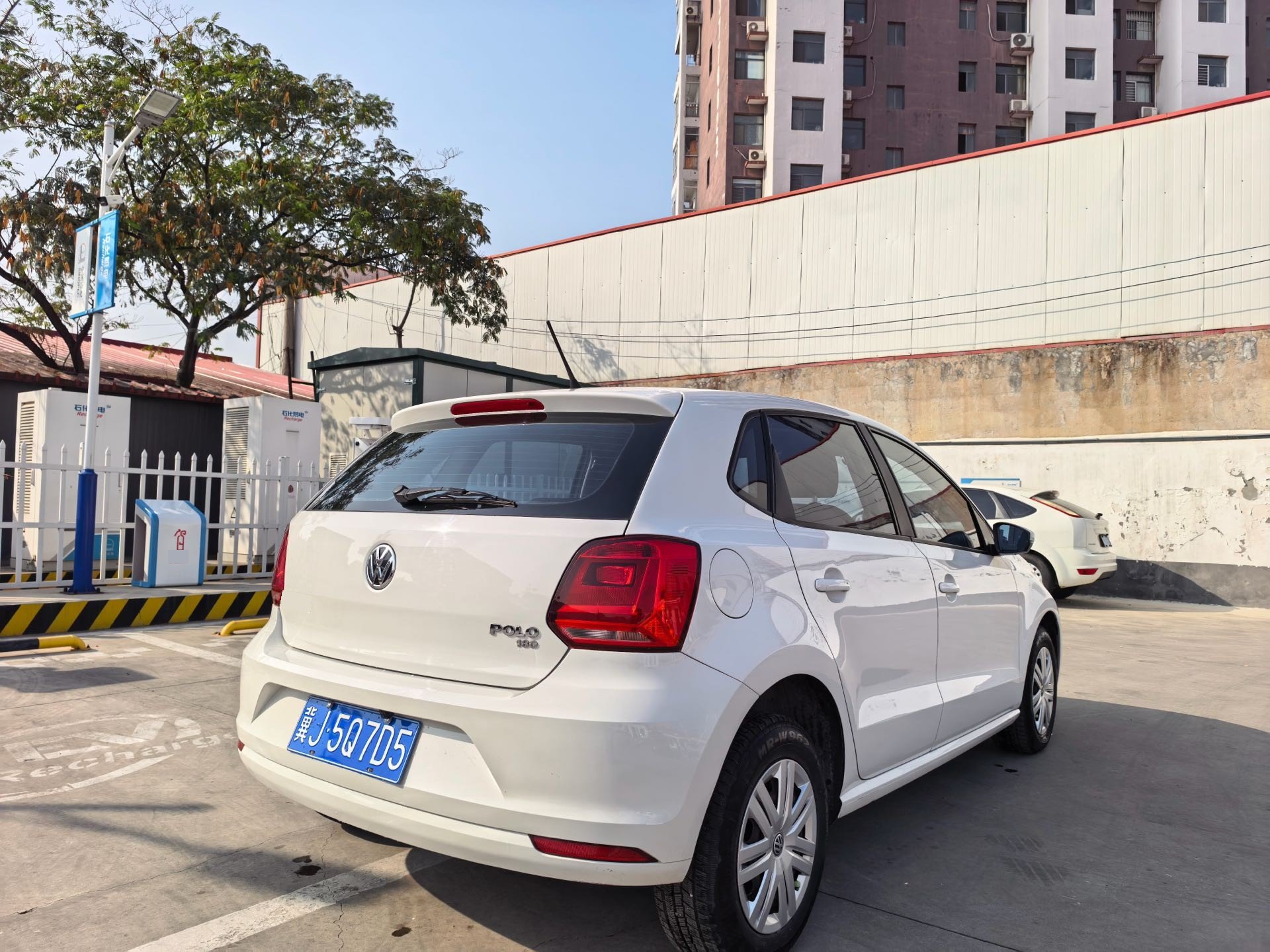 Volkswagen Polo 2019 #4 Volkswagen Polo 2019 car image #4