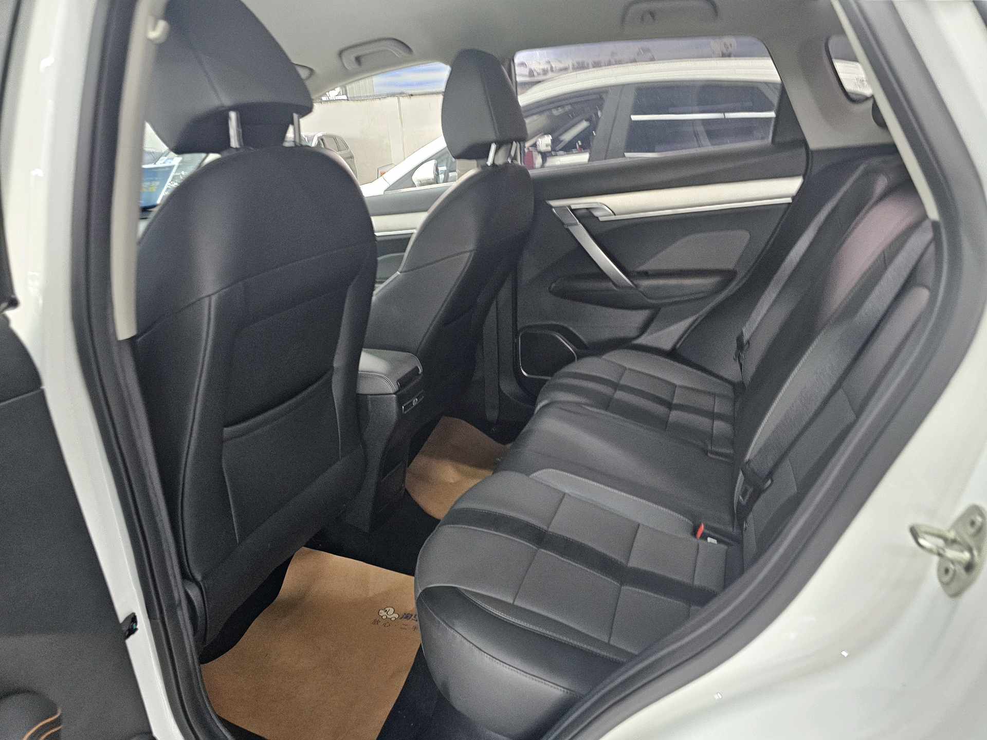 GEELY Coolray 2023 car image #4