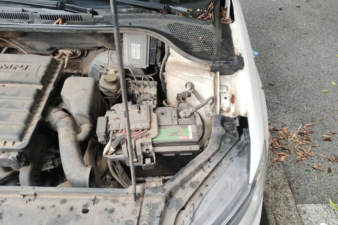 Volkswagen Santana 2018 car image #12