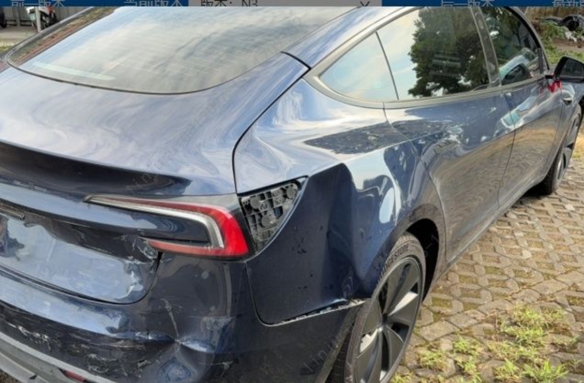 Tesla Model 3 2026 car image #4