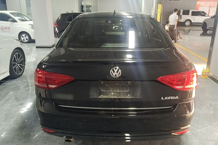 Volkswagen Lavida 2017 car image #4