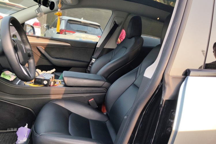 Tesla Model Y 2023 #17 Tesla Model Y 2023 car image #17