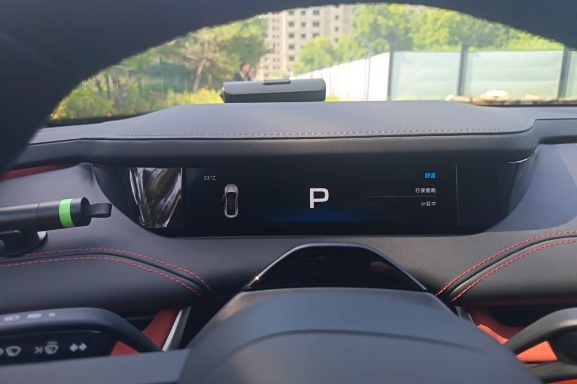 MI SU7 2025 car image #26