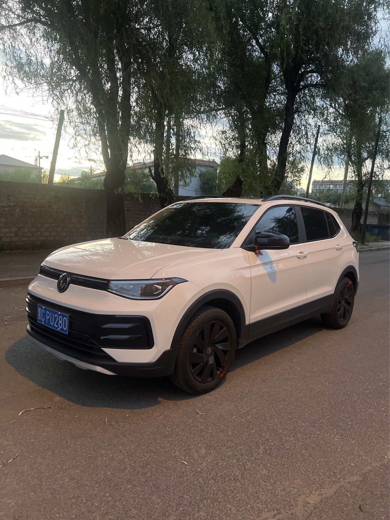 Volkswagen Tharu 2026 car image 