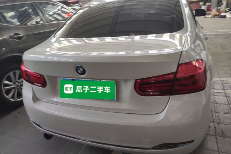 BMW 3 Series 2016 изображение автомобиля #6