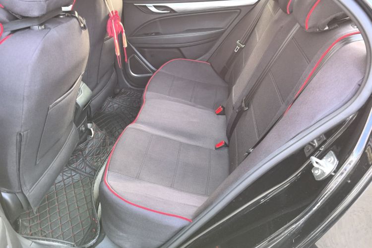 GEELY Emgrand 2019 immagine di auto #10