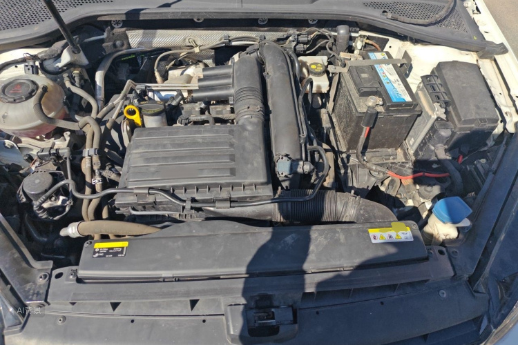 Volkswagen Golf 2021 car image #22