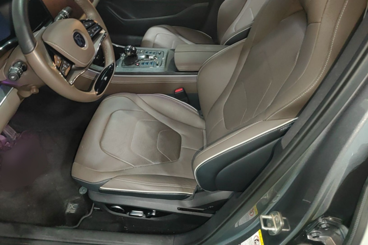 BYD Han 2023 car image #15