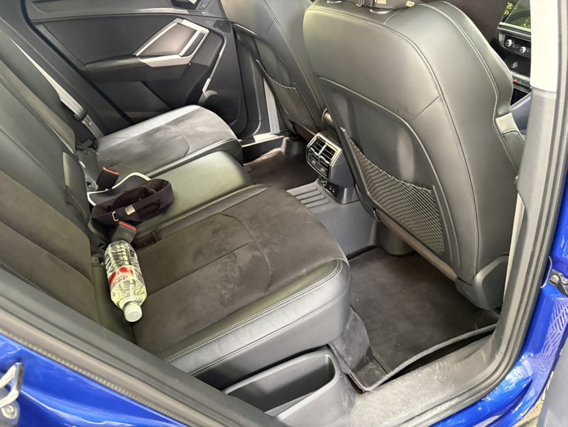Audi Q3 2020 car image #8