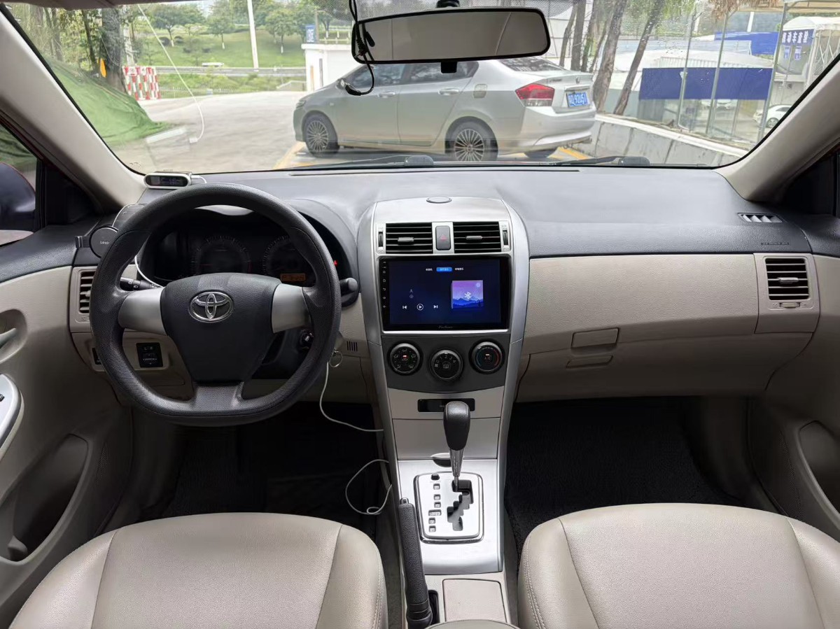 Toyota Corolla 2011 car image #8