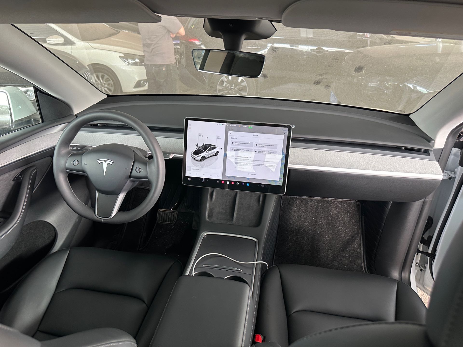 Tesla Model Y 2024 #6 Tesla Model Y 2024 car image #6