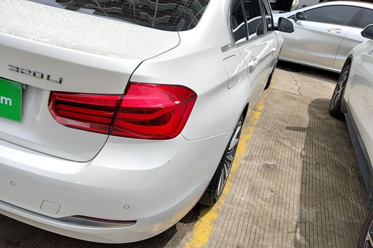 BMW 3 Series 2019 #8 BMW 3 Series 2019 car image #8