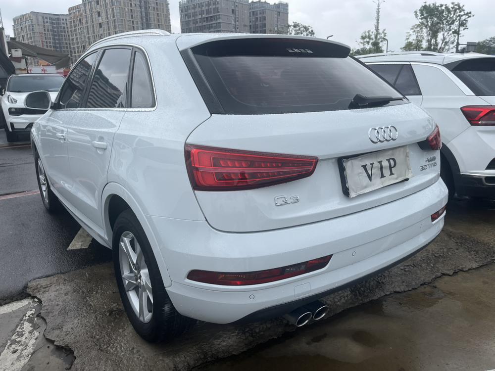 Audi Q3 2018 immagine di auto #4